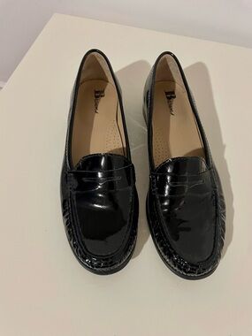 Browns Women's Black Patent Loafers with Cushioned Insole